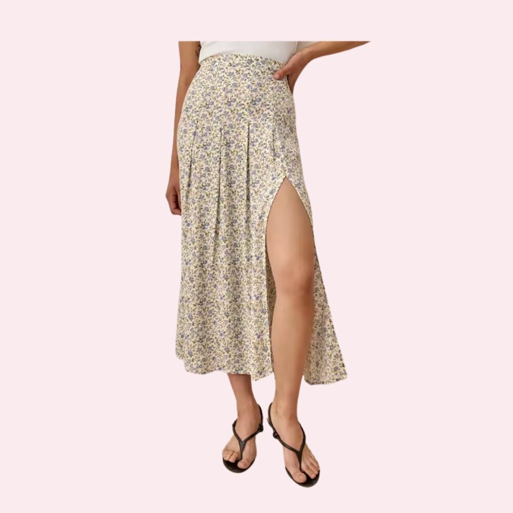 SOLD - NWOT Reformation Maisie Skirt Size 0
